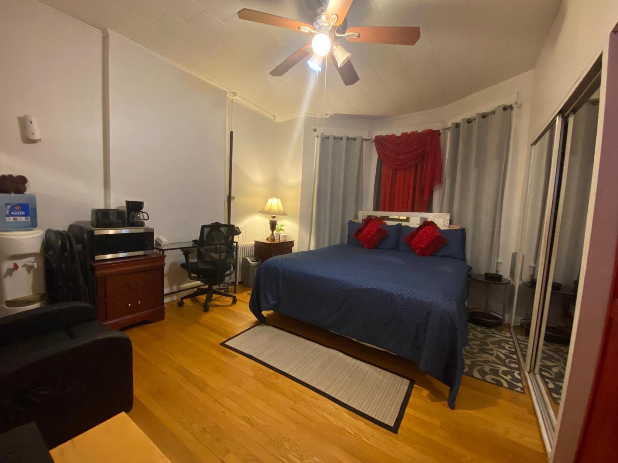 Room With Jacuzzi, Massage Seat, And Parking Space, The Best Choices!! Норт Берген Екстериор снимка